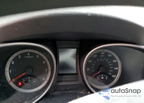 2016 Hyundai Santa Fe Sport z USA, uszkodzony, nr VIN 5XYZTDLB4GG311535